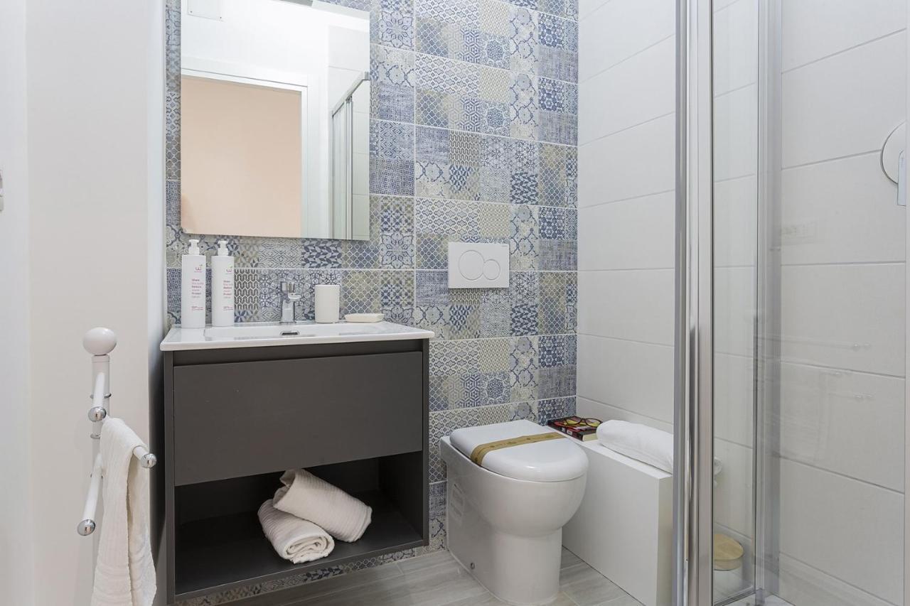 Contemporary Apartment In Sturla By Wonderful Italy Genova Kültér fotó